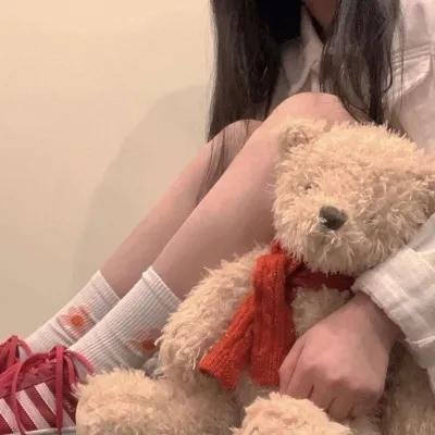 潇洒佳人淡淡妆